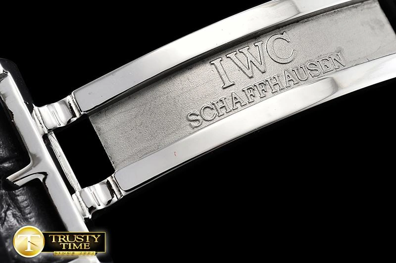 IWC0433A – Big Pilot Annual