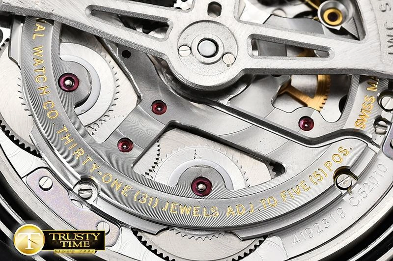 IWC0433B – Big Pilot Annual