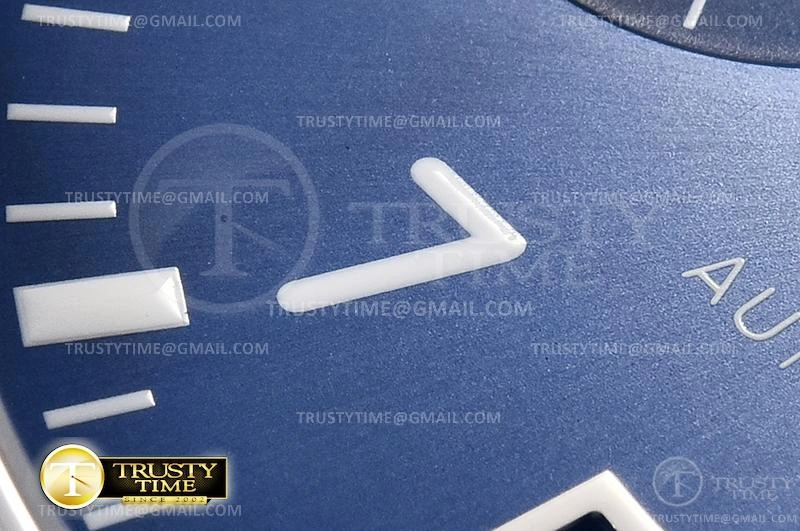 IWC0473 – Big Pilot London