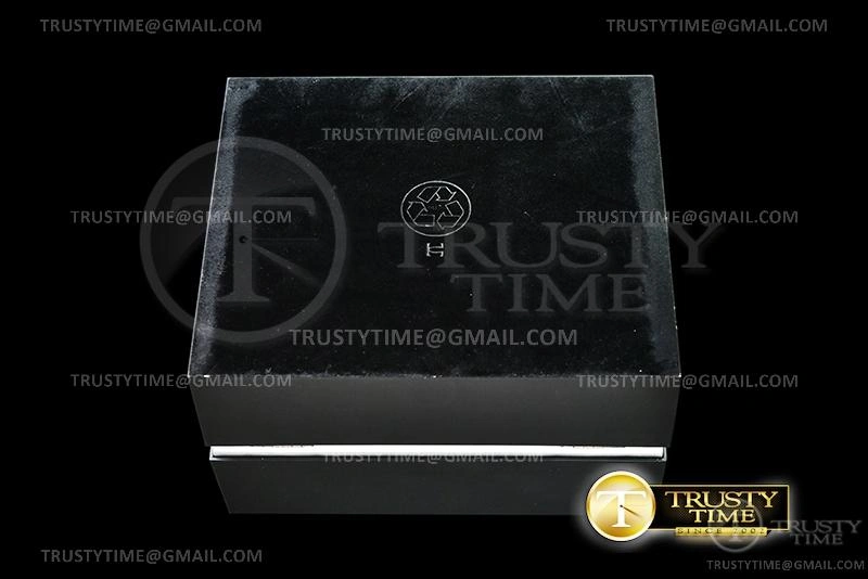 IWCBOX001 – IWC Box Set with Card & Cloth