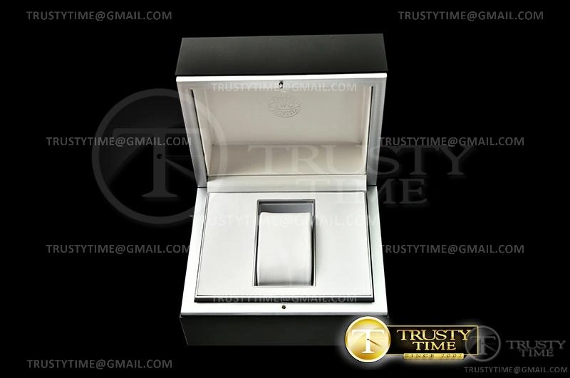 IWCBOX001 – IWC Box Set with Card & Cloth