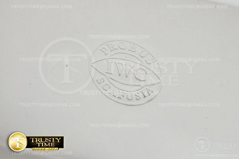 IWCBOX001 – IWC Box Set with Card & Cloth