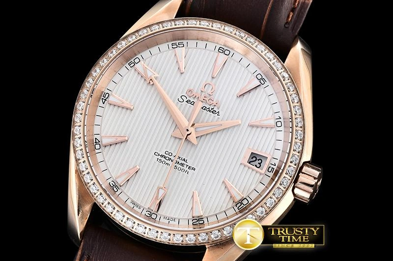 OMG0464H – Aqua Terra 38mm