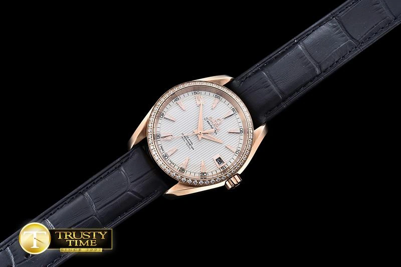 OMG0464M – Aqua Terra 38mm