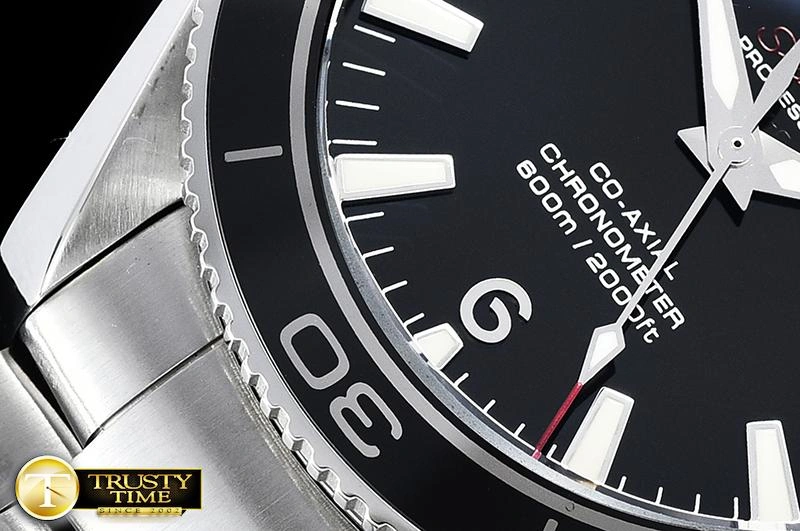 OMG0593 – Planet Ocean Liquid