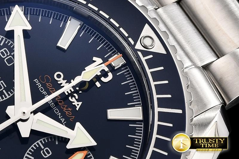 OMG0625B – Planet Ocean Chrono