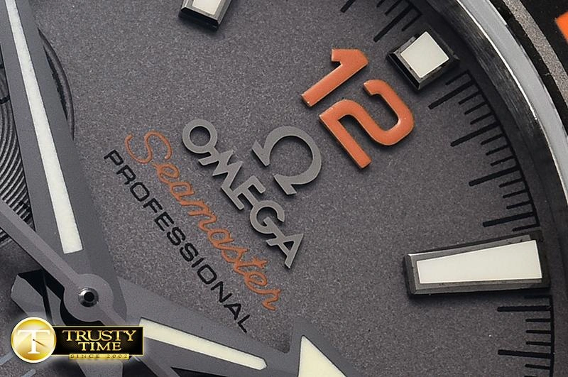 OMG0625C – Planet Ocean Chrono