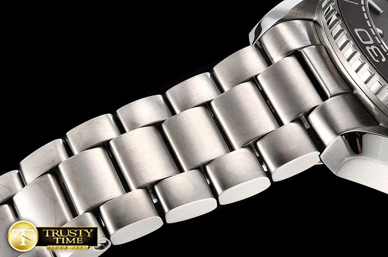 OMG0625D -Planet Ocean Chrono