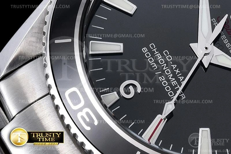 OMG0654 – Planet Ocean 42mm