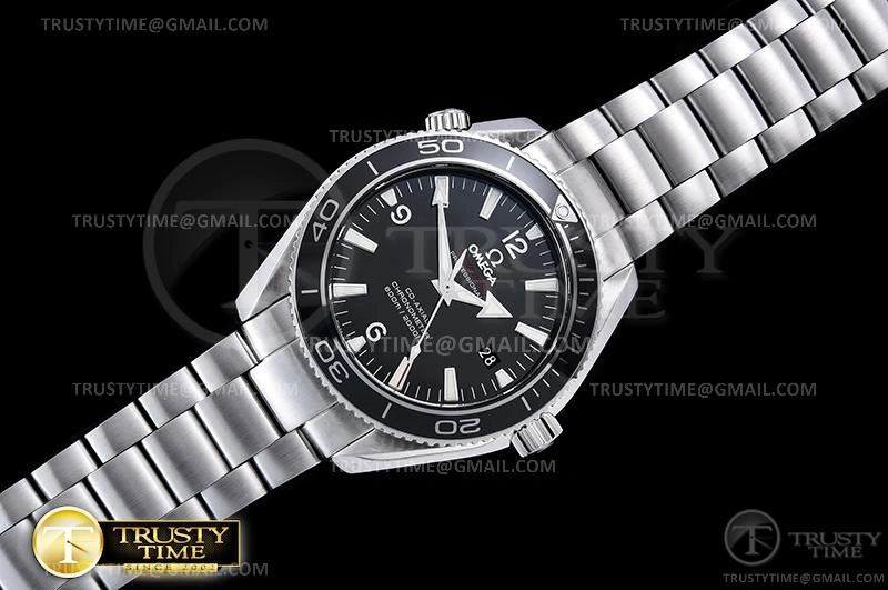 OMG0654 – Planet Ocean 42mm