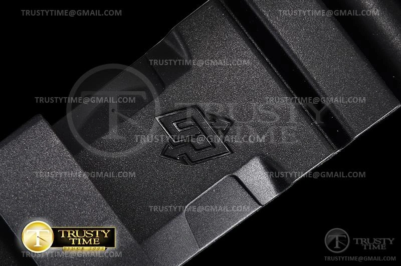 PN683RU1 – PAM683 Submersible 42mm