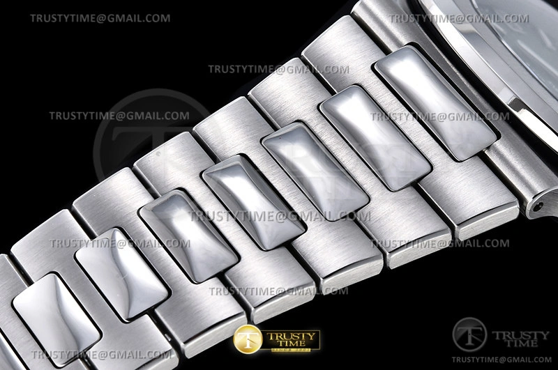 Hyperpeter PP0430 – Nautilus Jumbo 5711 SS SS Green Stk PPF V4 Asia 324