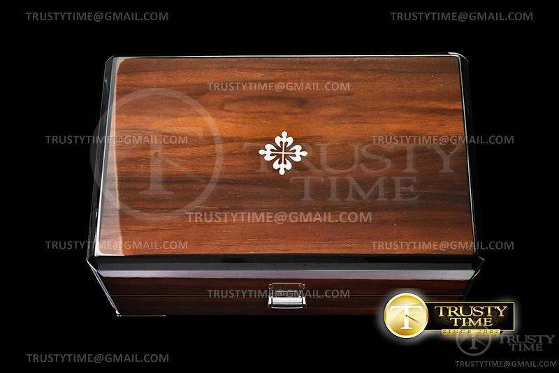 MaikeSneakers PPBOX001 – Patek Phillipe Boxset 2019