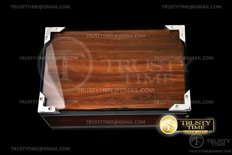 MaikeSneakers PPBOX001 – Patek Phillipe Boxset 2019