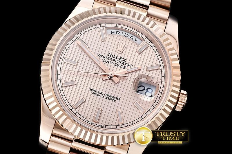 RDD0208D – DayDate 40mm