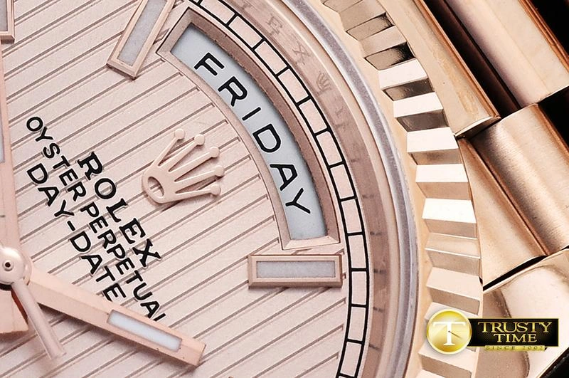 RDD0208D – DayDate 40mm