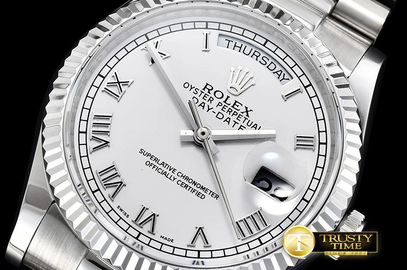 RDD0215B – DayDate 36mm