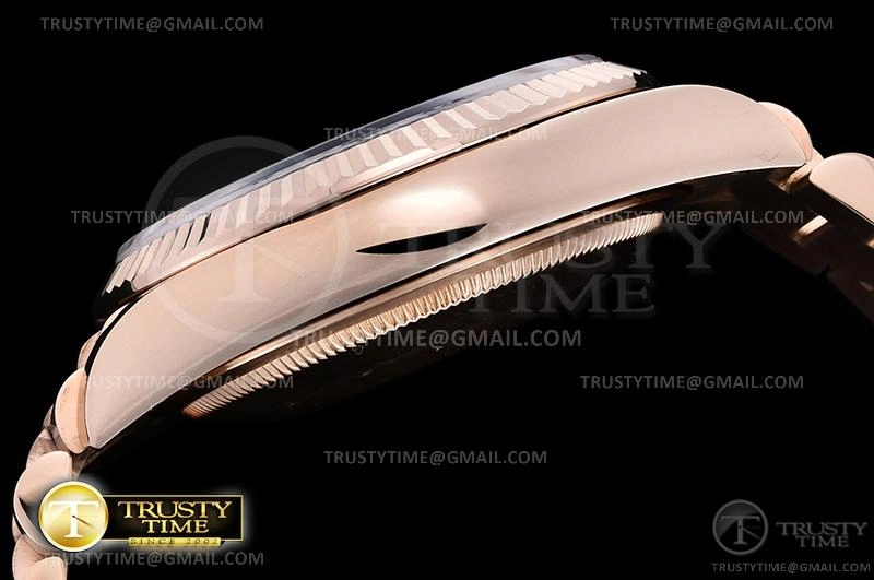 Hyperpeter RDD0219D – DayDate 36mm