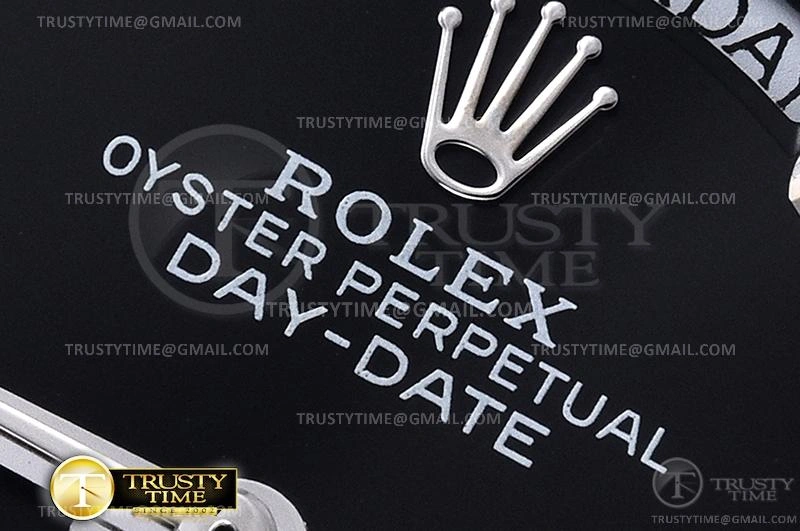 RDD0220E – DayDate 36mm