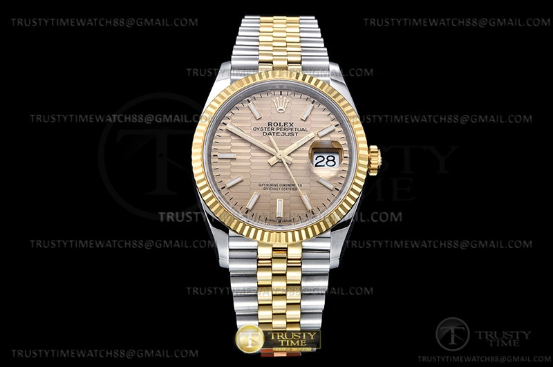 RDJ0450A – DJ 36mm Jub Flt 904L YG SS P-Gold Stk VSF VS3235