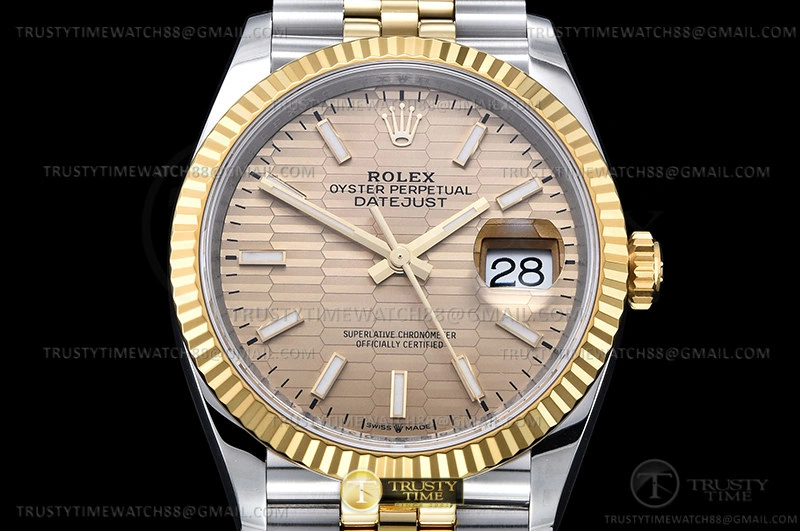 Cheap RDJ0450A – DJ 36mm Jub Flt 904L YG SS P-Gold Stk VSF VS3235