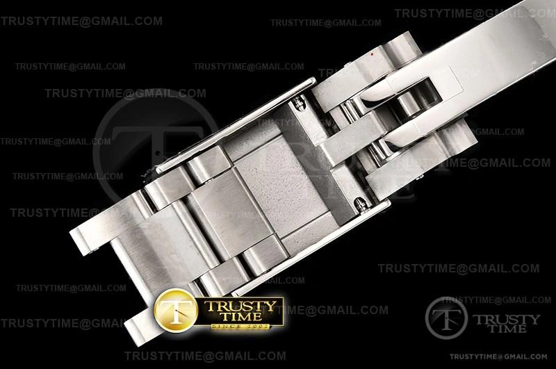 ROLEXP2043B -Explorer II 216570