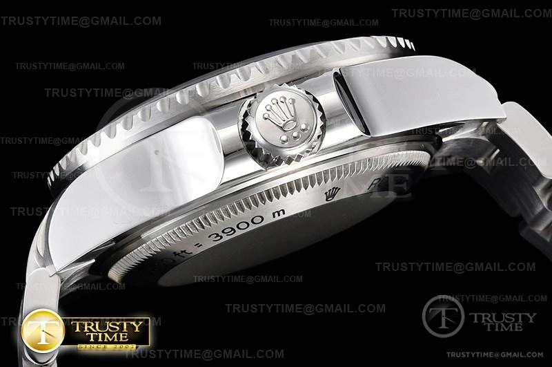 ROLSD093 – Deep Sea Dweller Black