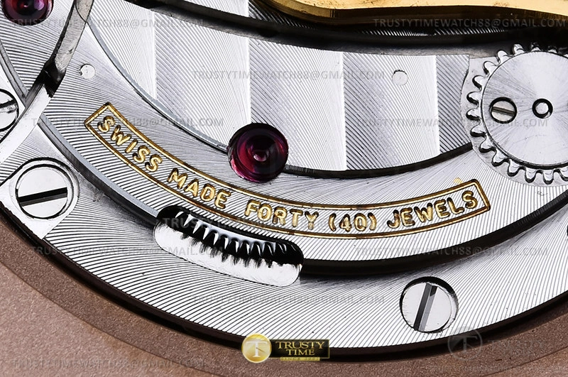 Hyperpeter Royal Oak 15400 RG LE White APSF MY9015