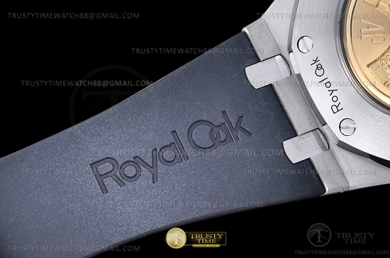 Royal Oak 15400 SS RU White APSF V3 A3120