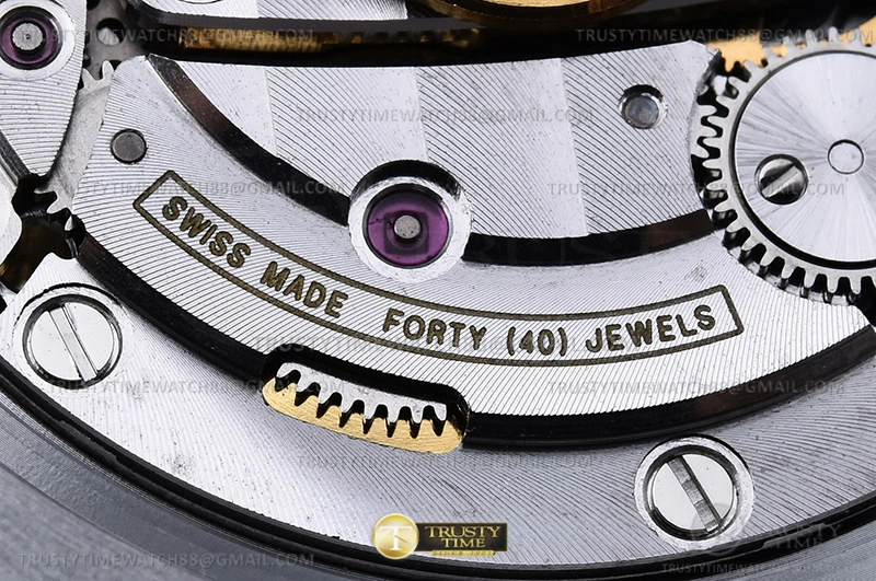 Royal Oak 15400 SS RU White APSF V3 A3120