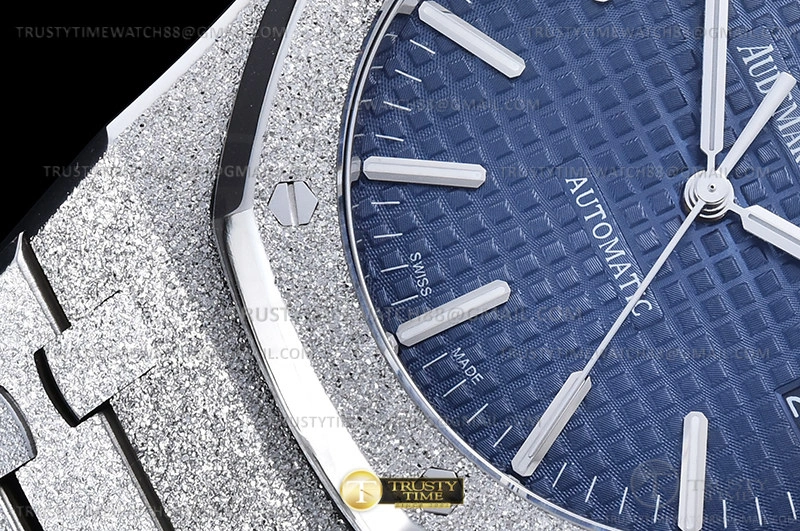 Royal Oak 15410 Frosted SS SS Blue ZF A3120