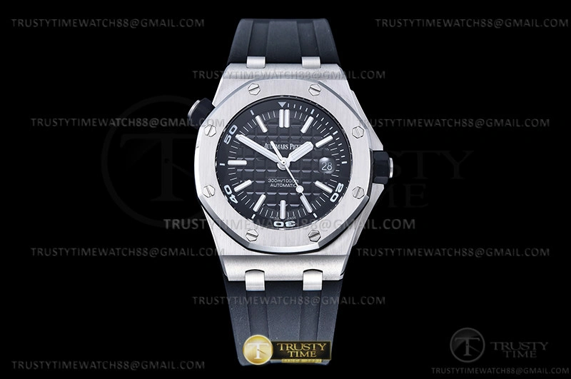 Royal Oak Offshore Diver 15703 SS RU Black APSF MY9015
