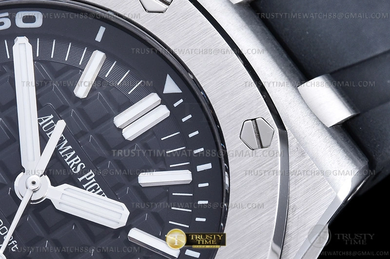 Affordable Royal Oak Offshore Diver 15703 SS RU Black APSF MY9015