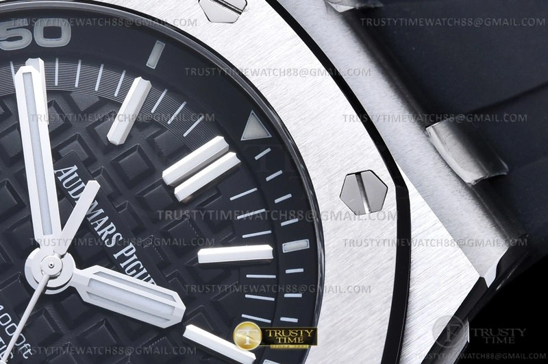 Royal Oak Offshore Diver 15703 SS RU ZF V2 A3120