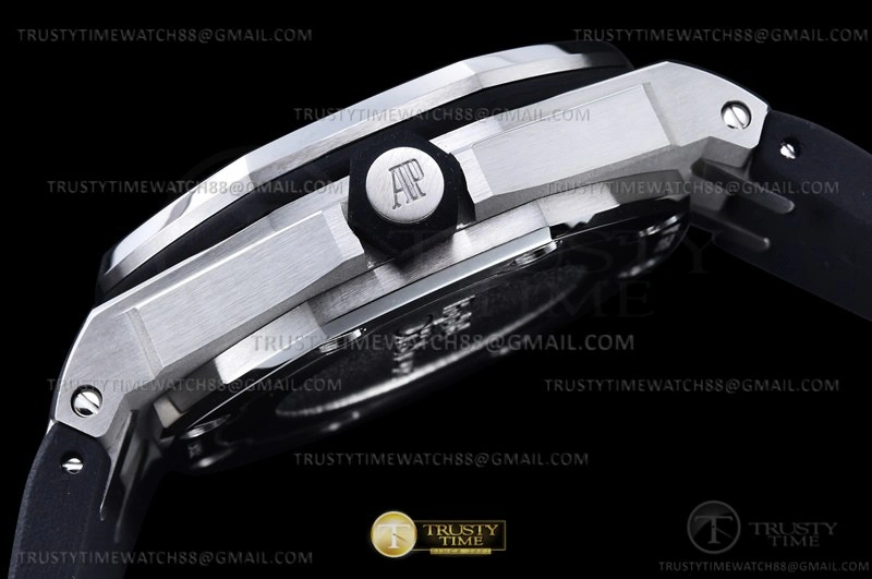 Royal Oak Offshore Diver 15703 SS RU ZF V2 A3120