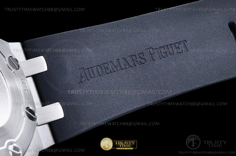 Royal Oak Offshore Diver 15703 SS RU ZF V2 A3120