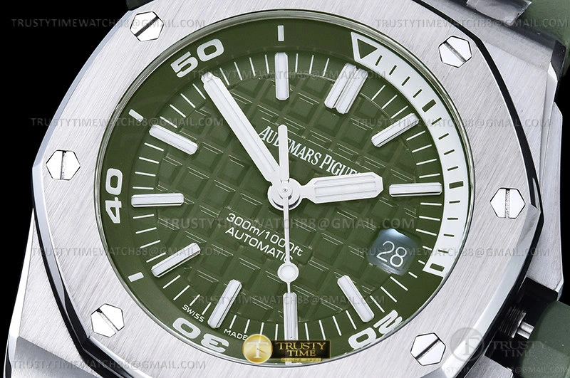 Rep ladies REP Royal Oak Offshore Diver 15710 SS RU Green APSF A3120