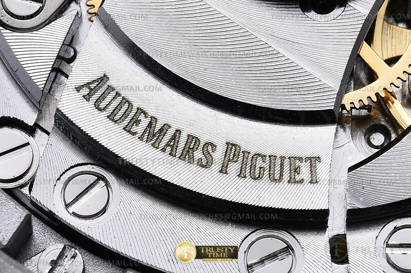 Rep ladies REP Royal Oak Offshore Diver 15710 SS RU Green APSF A3120