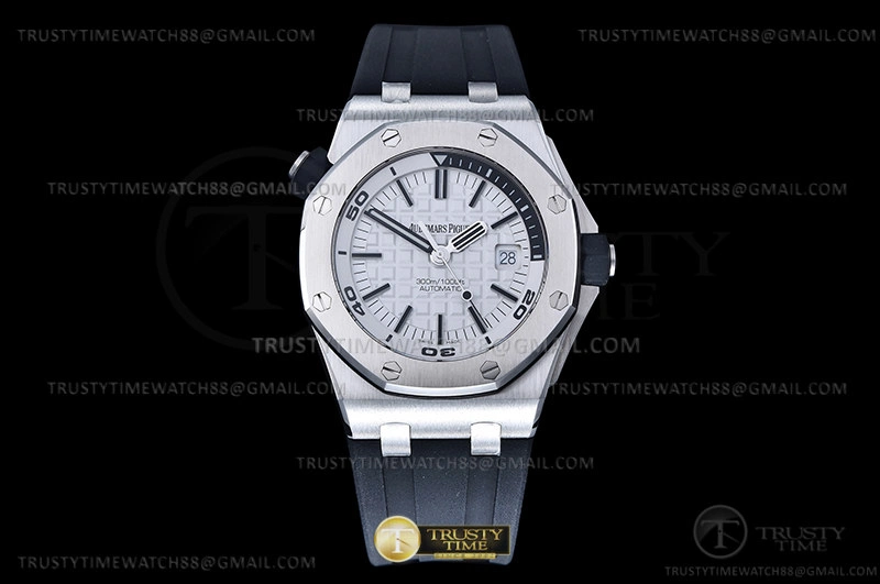 Royal Oak Offshore Diver 15710 SS RU White APSF A3120