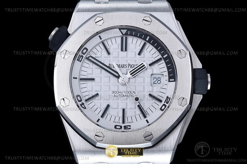 Royal Oak Offshore Diver 15710 SS RU White APSF A3120