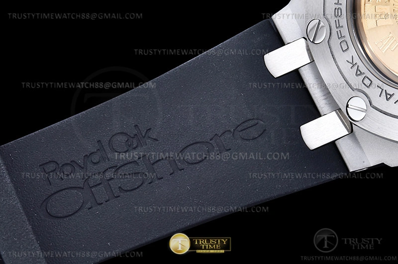 Royal Oak Offshore Diver 15710 SS RU White APSF A3120