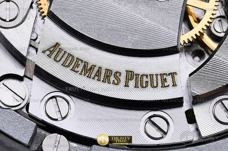 Royal Oak Offshore Diver 15710 SS RU White APSF A3120