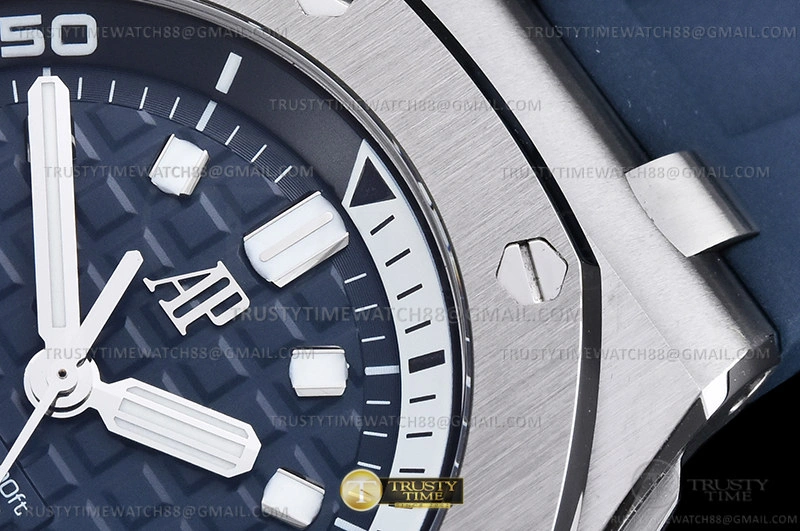 Hyper Peter Royal Oak Offshore Diver 15720 SS RU Blue APF A4308