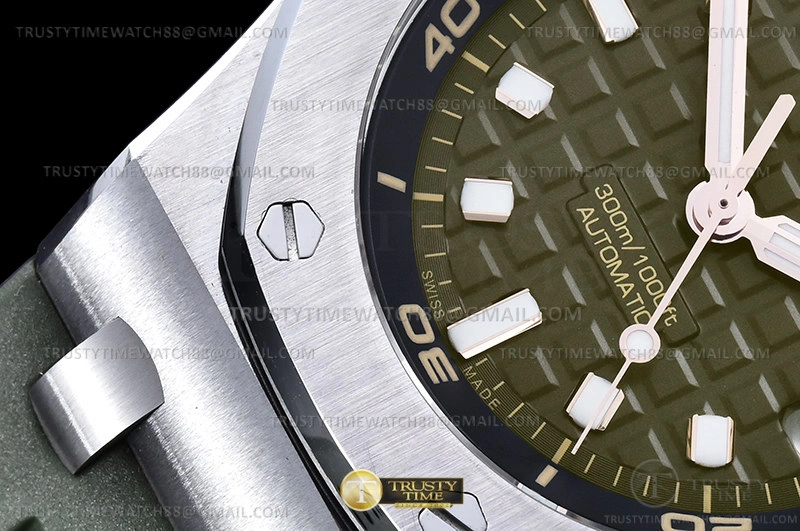 Cheap HOT Royal Oak Offshore Diver 15720 SS RU Grn APF A4308