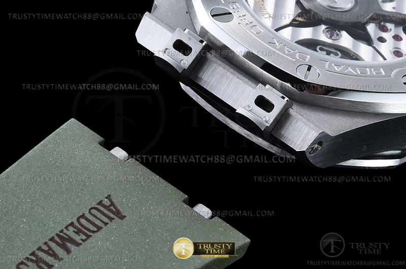 Cheap HOT Royal Oak Offshore Diver 15720 SS RU Grn APF A4308