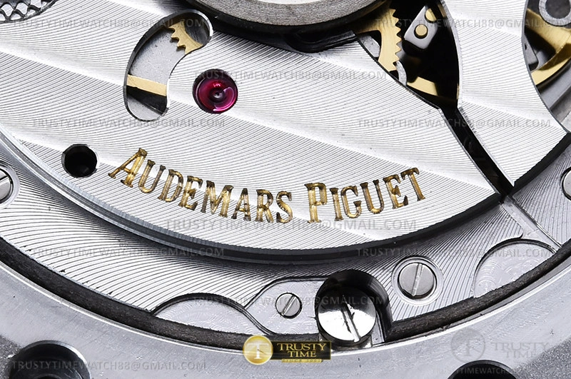 Cheap HOT Royal Oak Offshore Diver 15720 SS RU Grn APF A4308