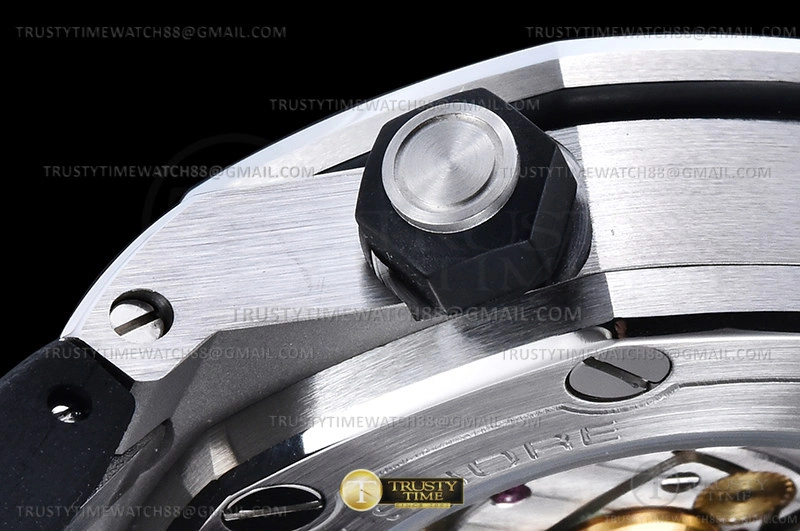 Hyper Peter Royal Oak Offshore Diver Dis 15710 SS RU APSF MY9015