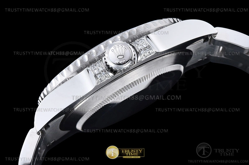 Submariner 116610LV 904L Dia SS SS Grn Noob A2824