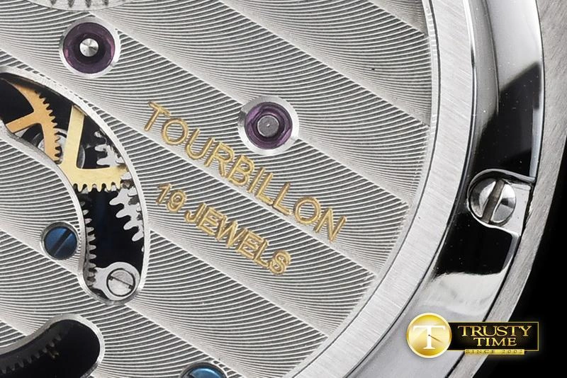 TAG0292 – Grand Carrera Pendulum