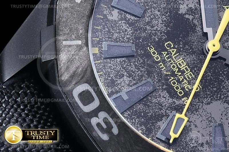 TAG0338C – Aquaracer Special Carbon